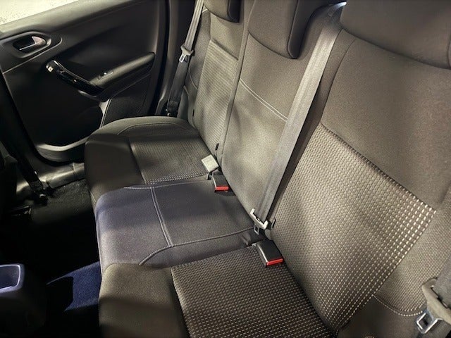 Peugeot 208 1,6 BlueHDi 100 Desire Sky 5d