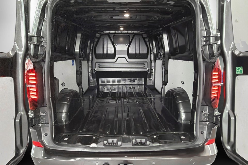 VW Transporter 2,0 TDi 150 Comfort Kassevogn aut. LWB