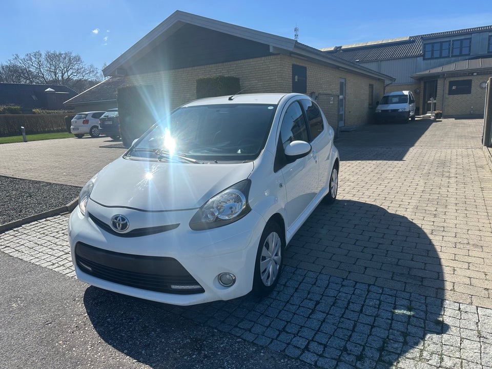Toyota Aygo 1,0 VVT-i T1 5d