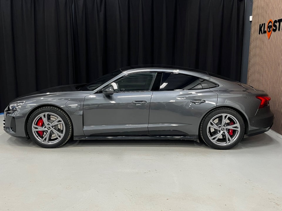 Audi RS e-tron GT quattro 4d