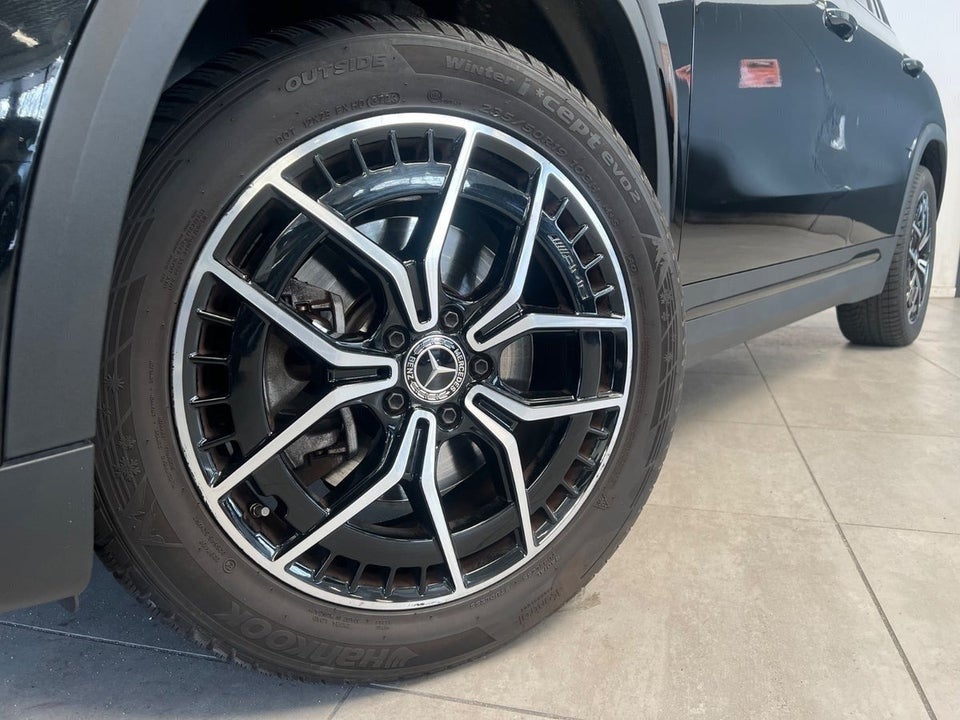 Mercedes EQA300 AMG Line 4Matic 5d