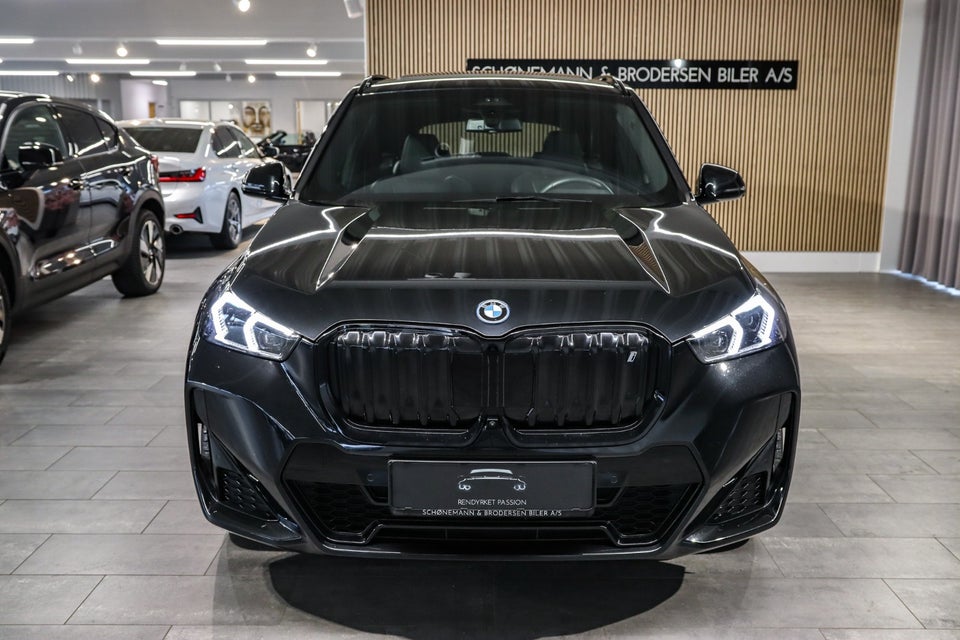 BMW iX1 xDrive30 Fully Charged M-Sport 5d