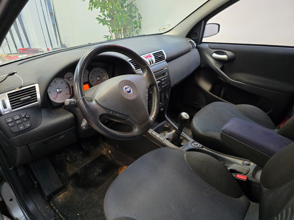 Fiat Stilo 1,9 JTD 120 Active stc. 5d