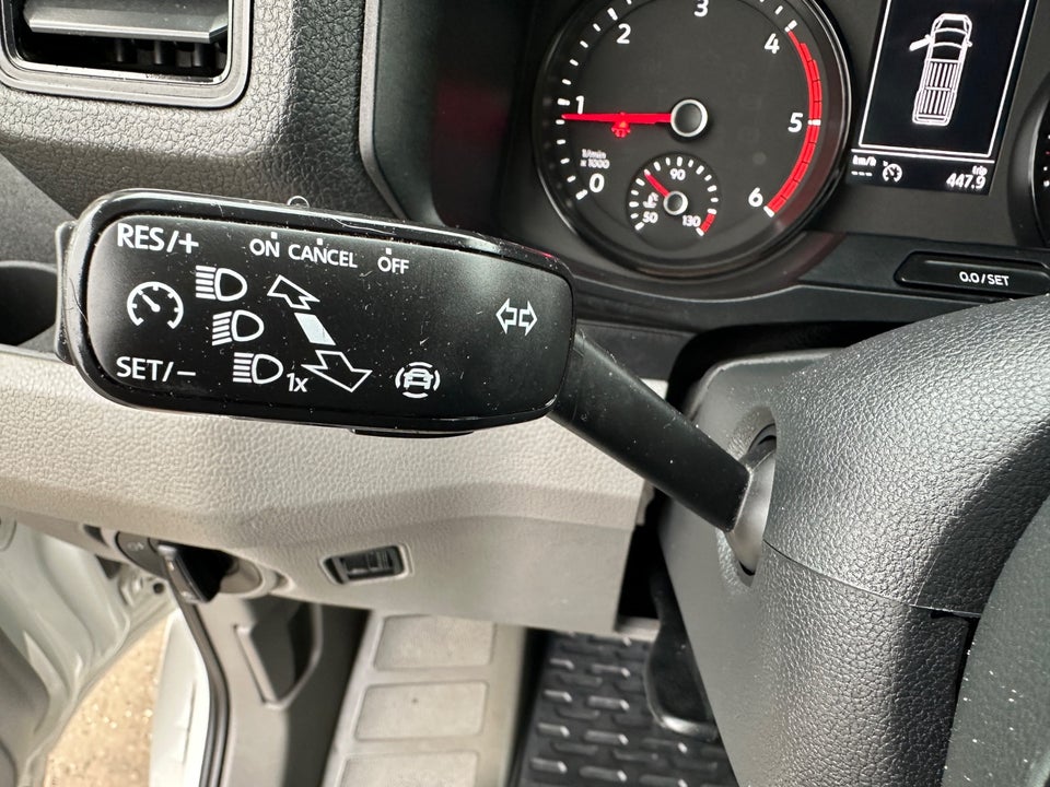 VW Crafter 35 2,0 TDi 140 Kassevogn L3H2 aut.