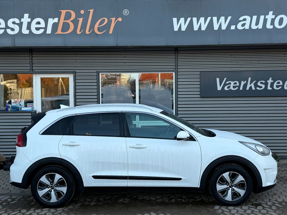 Kia Niro 1,6 HEV Comfort DCT 5d