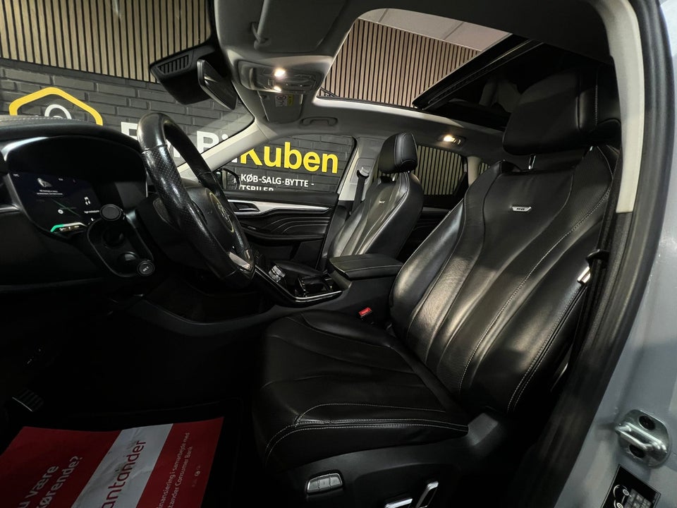 MG Marvel R Luxury 5d