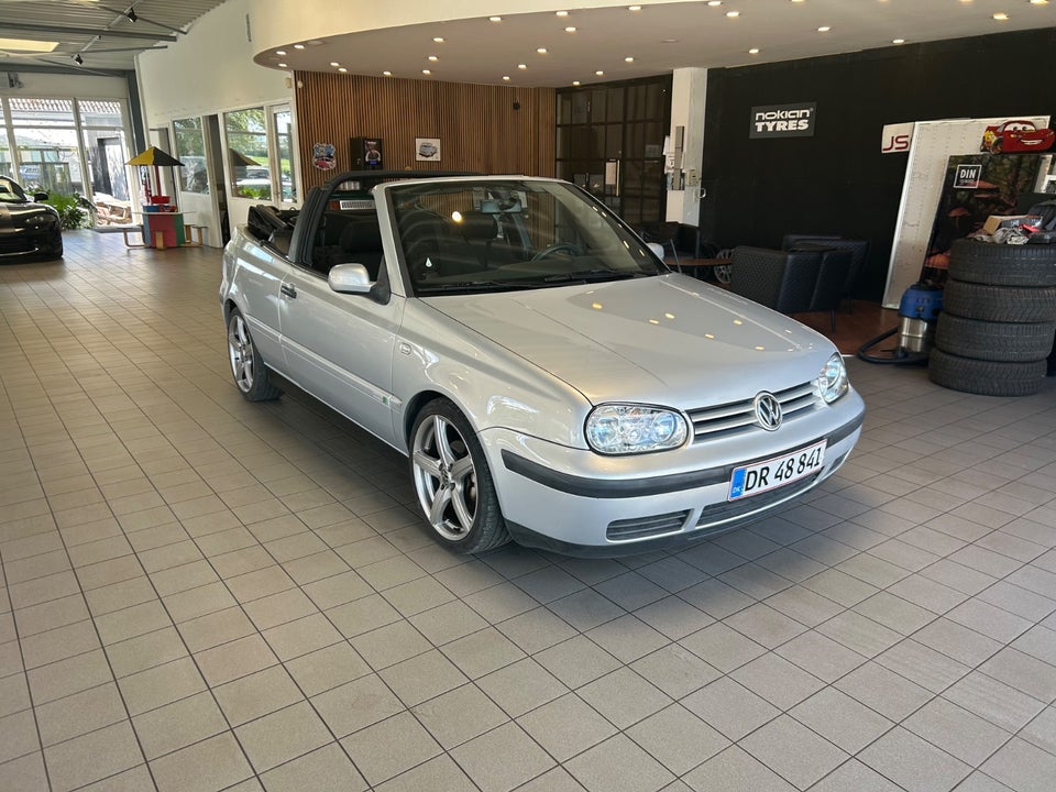 VW Golf IV 1,6 Comfortline Cabriolet 2d