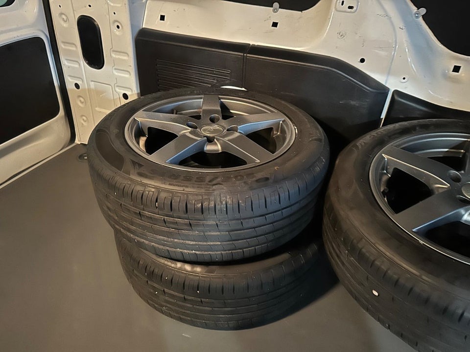 Peugeot Partner 1,6 BlueHDi 100 L2 ESG Flex Van 5d