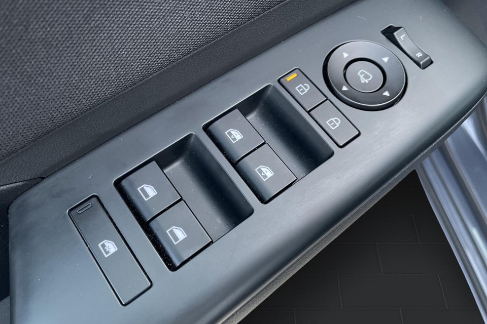 Hyundai Kona 65 EV Essential 5d