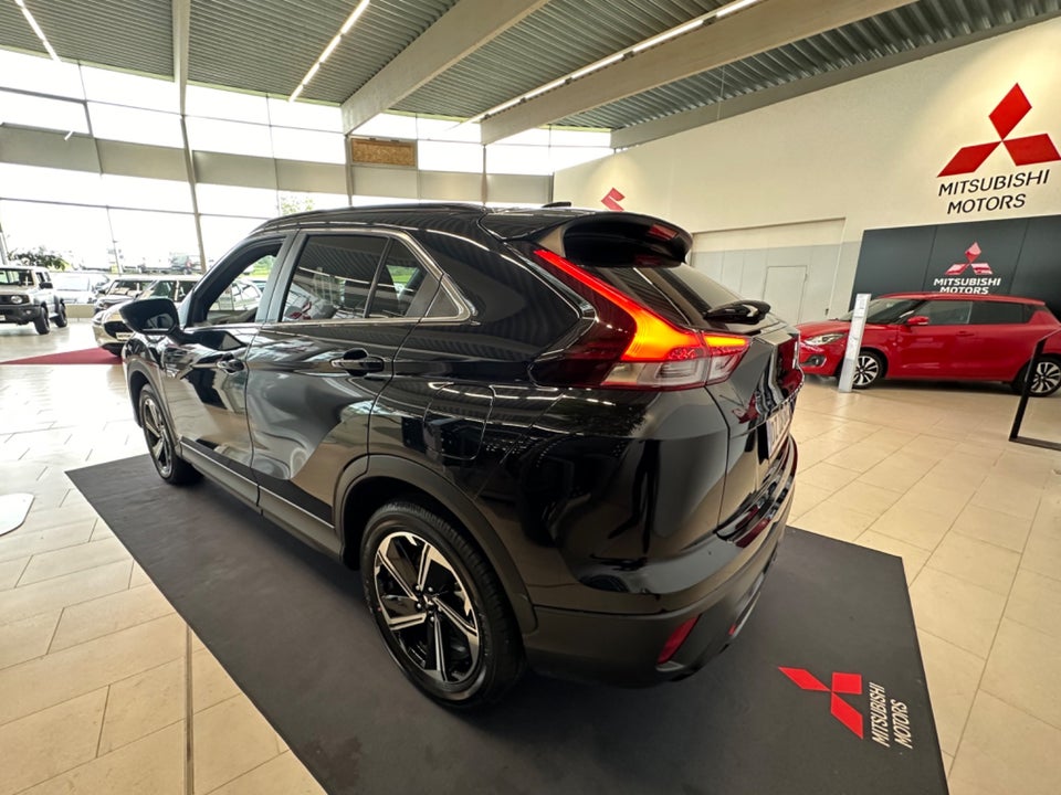 Mitsubishi Eclipse Cross 2,4 PHEV Black Edition CVT 4WD 5d