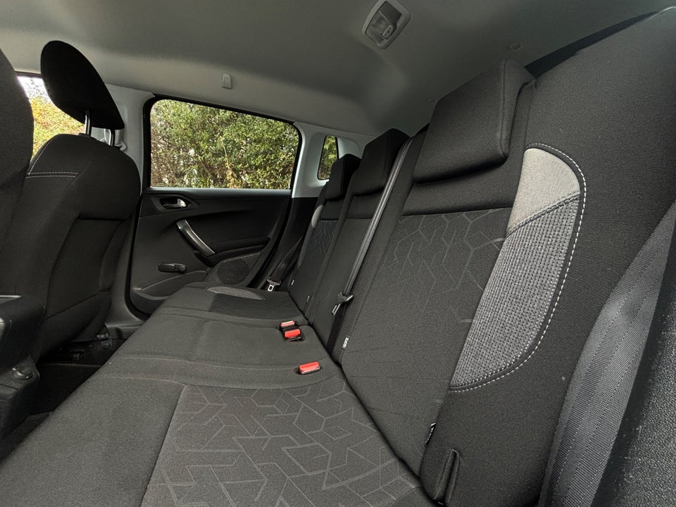 Peugeot 2008 1,2 VTi 82 Allure 5d