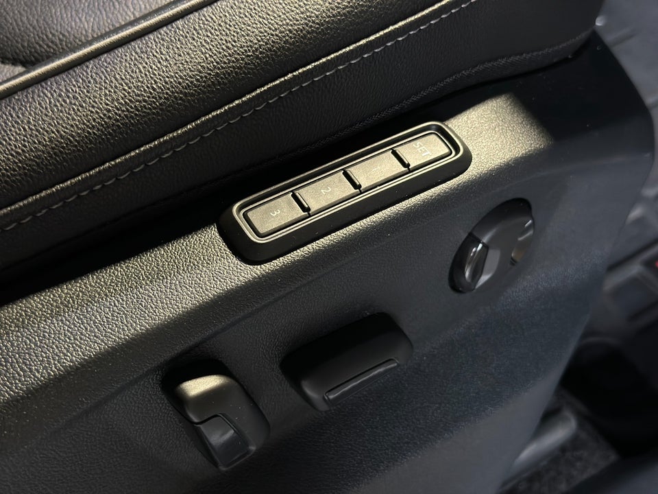 VW Tiguan 1,4 eHybrid R-line DSG 5d