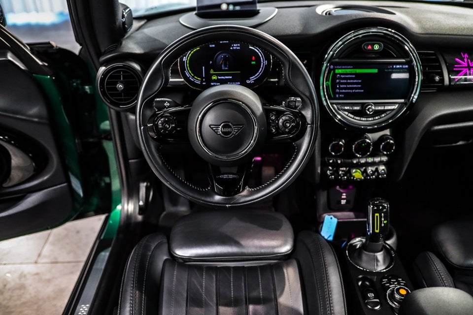 MINI Cooper SE Trim XL 3d