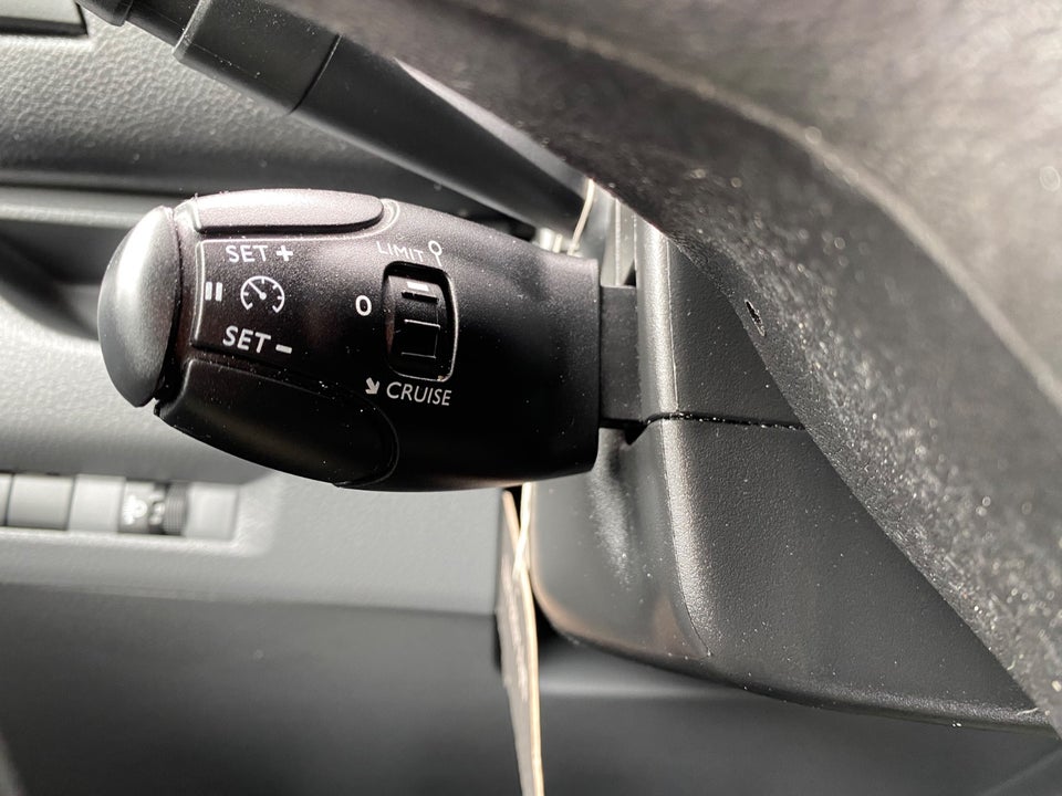 Toyota ProAce 2,0 D 122 Medium Comfort Master 6d