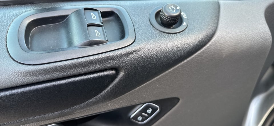 Ford Transit Custom 300L 2,0 TDCi 170 Trend