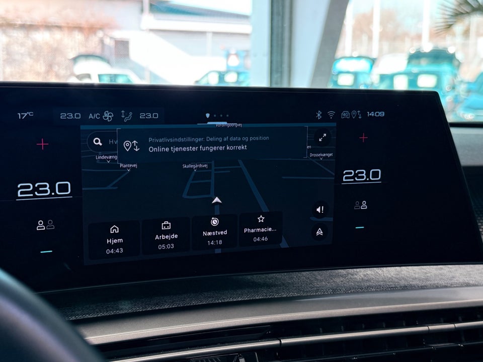 Peugeot e-3008 77 GT Pack 5d