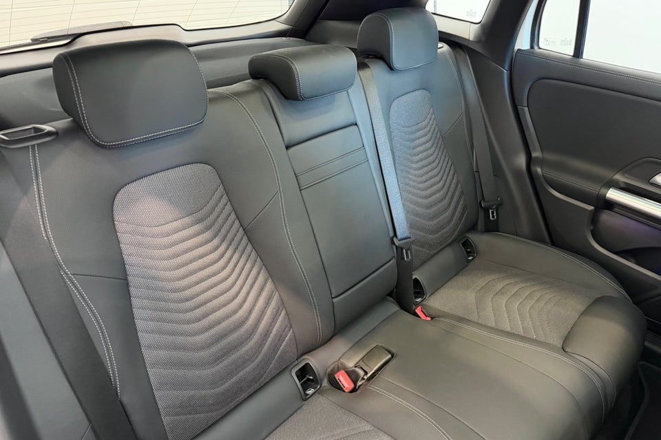 Mercedes EQA250 Progressive 5d