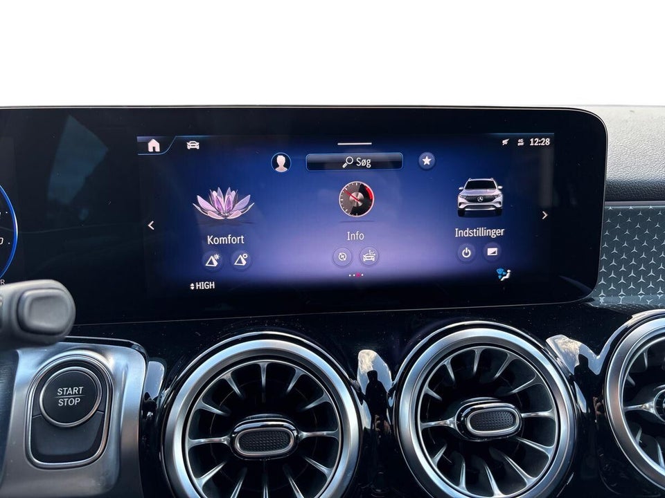 Mercedes EQB300 AMG Line 4Matic 7prs 5d