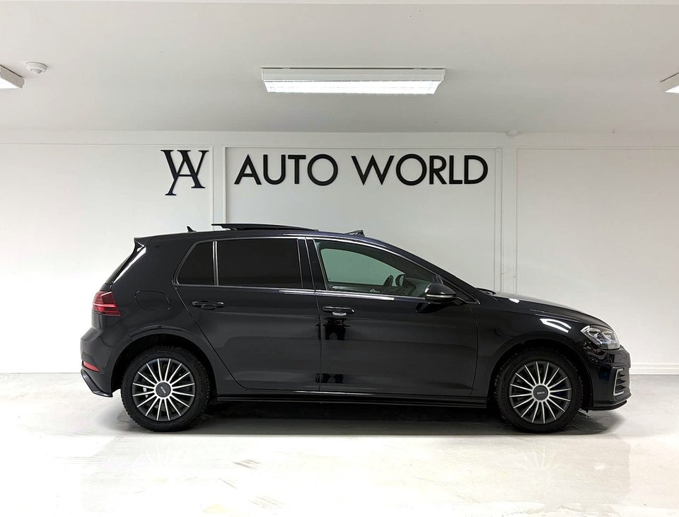 VW Golf VII 1,4 GTE DSG 5d