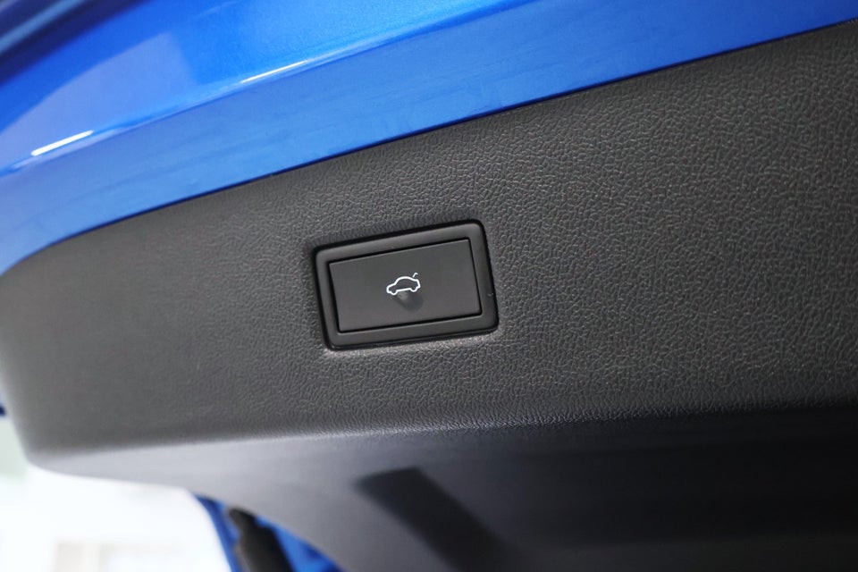 Ford Explorer 77 Select Extended Range 5d