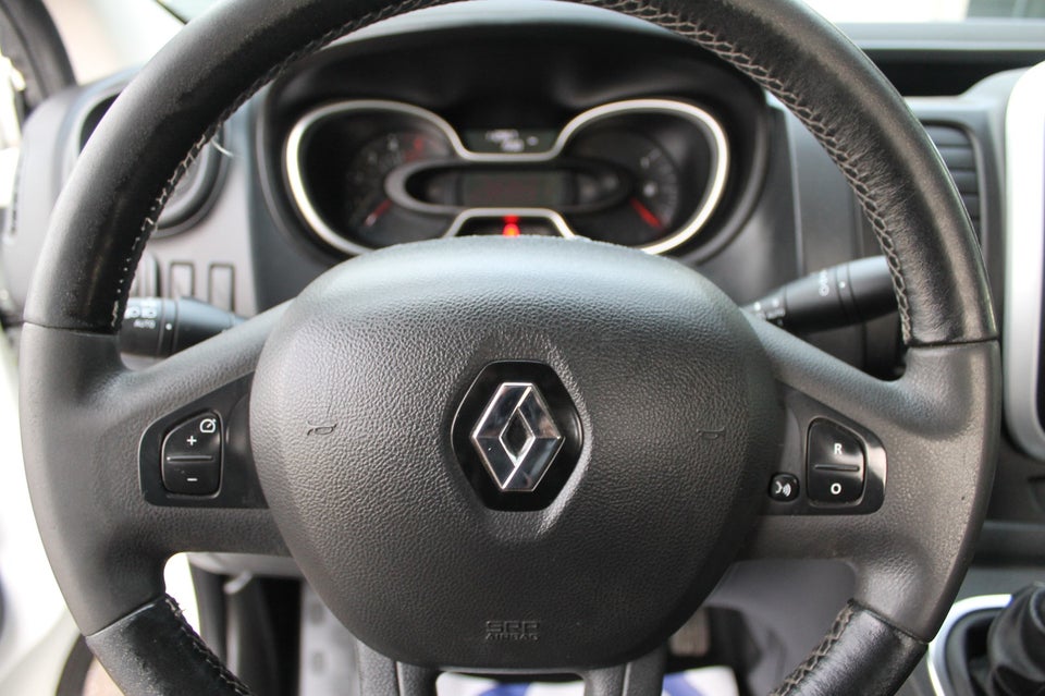 Renault Trafic T29 2,0 dCi 145 L2 Chassis