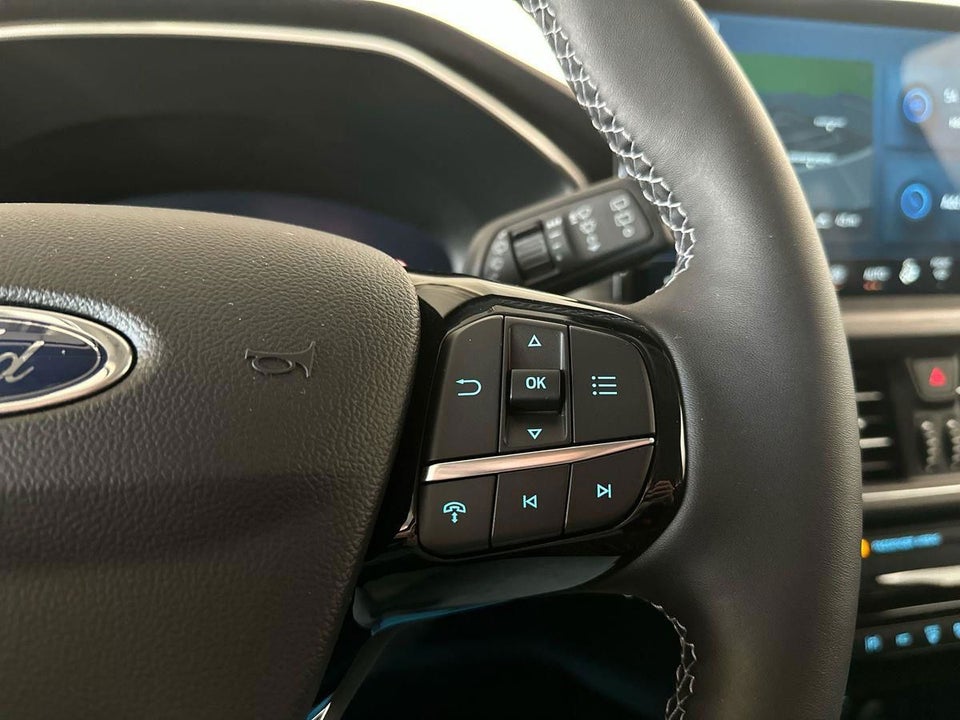 Ford Kuga 2,5 PHEV Active X CVT 5d