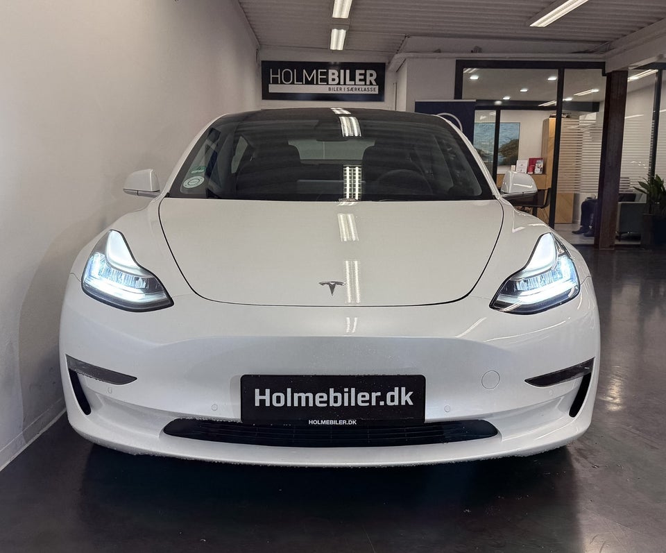 Tesla Model 3 Long Range AWD 4d