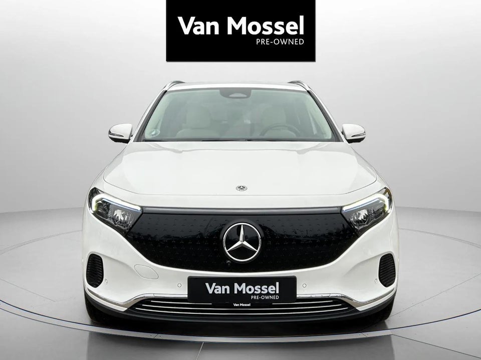 Mercedes EQA300 Progressive Advance 4Matic 5d