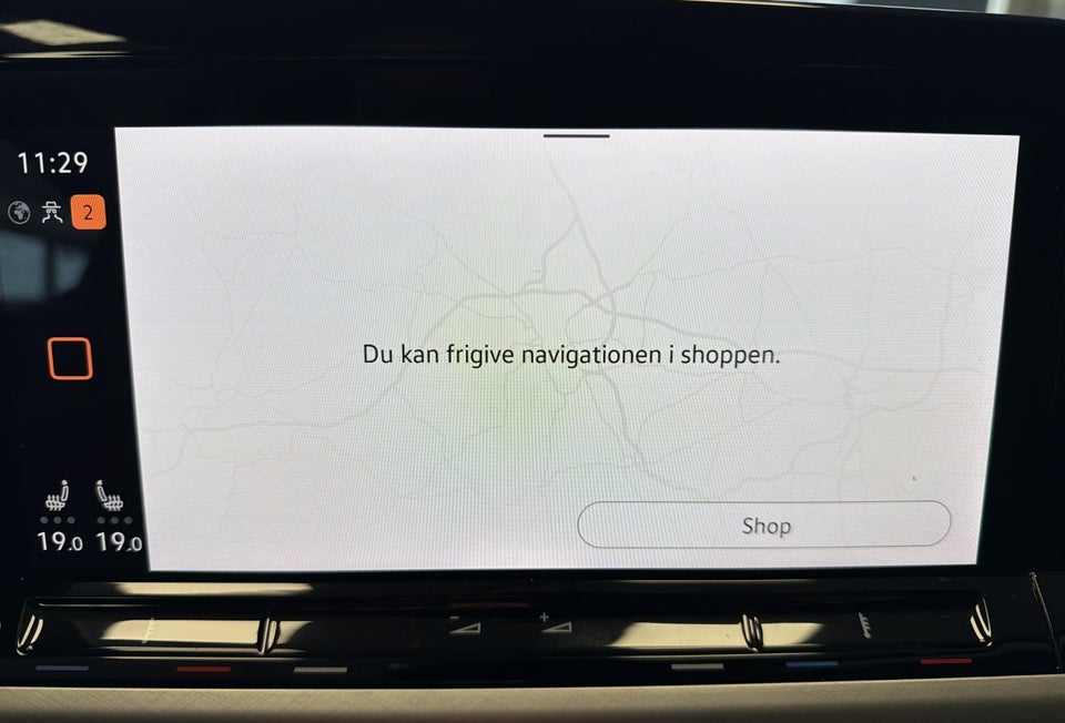 VW Golf VIII 2,0 TDi 115 Life DSG 5d