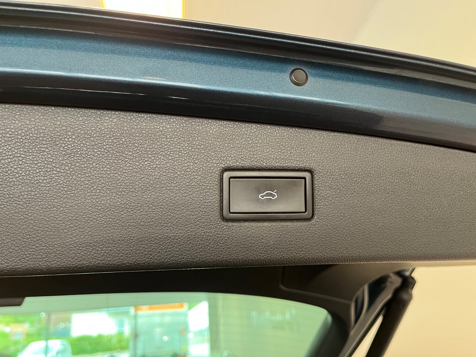 VW Tiguan 1,4 eHybrid Elegance DSG 5d