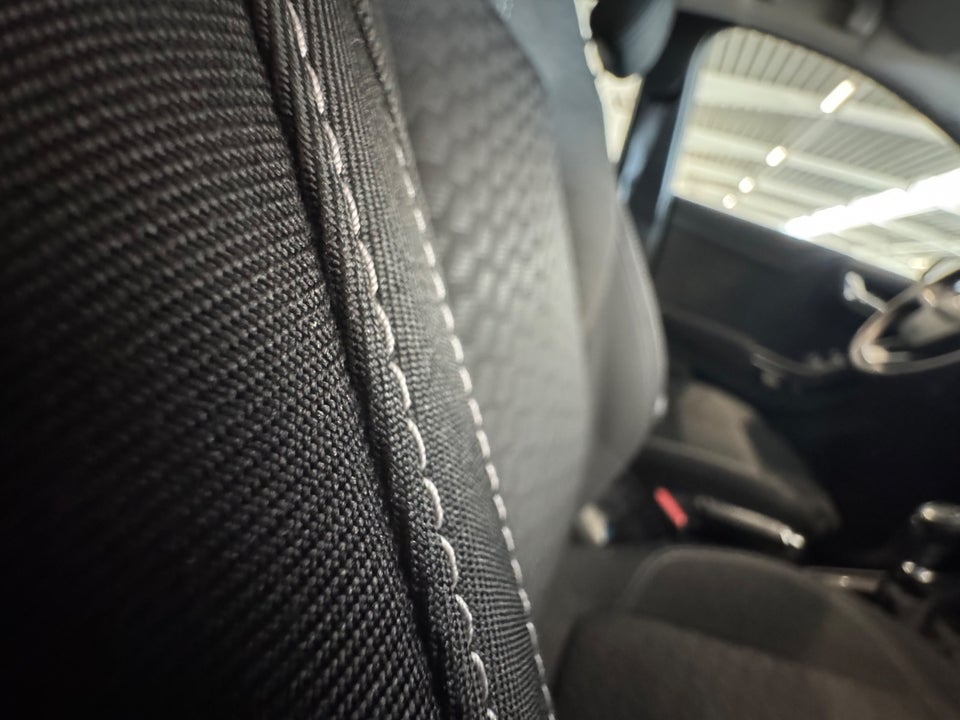 Ford Puma 1,0 EcoBoost mHEV Titanium 5d