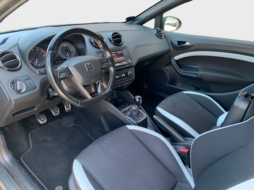 Seat Ibiza 1,8 TSi 192 Cupra SC 3d