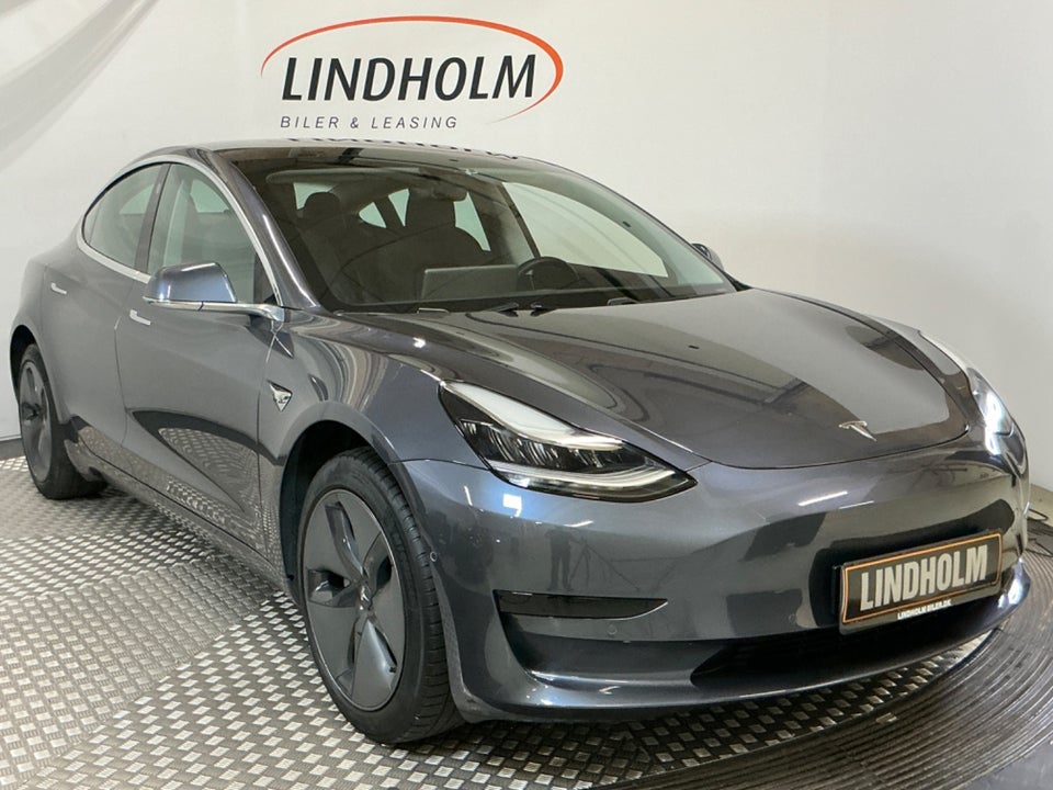 Tesla Model 3 Standard Range+ RWD 4d