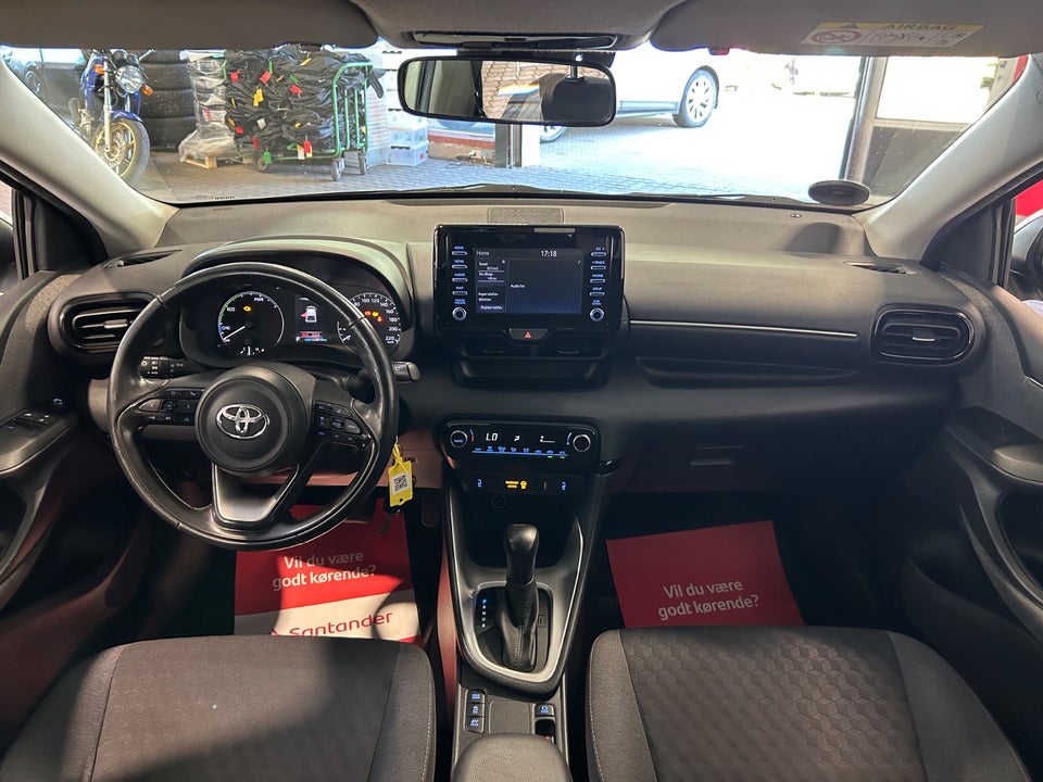 Toyota Yaris 1,5 Hybrid H3 e-CVT 5d