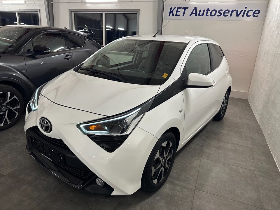 Toyota Aygo 1,0 VVT-i x-press 5d