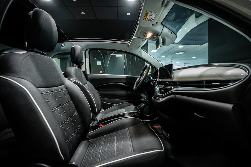 Fiat 500e 42 Icon Cabrio 2d