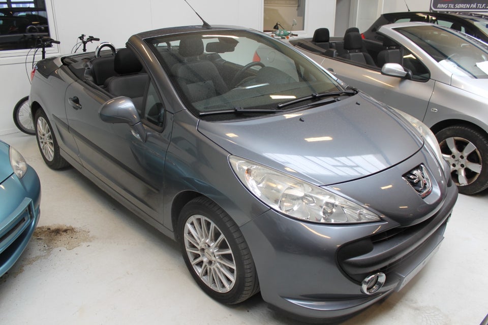 Peugeot 207 1,6 CC 2d
