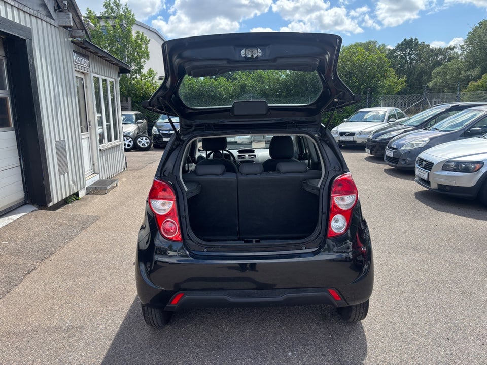 Chevrolet Spark 1,0 LS 5d
