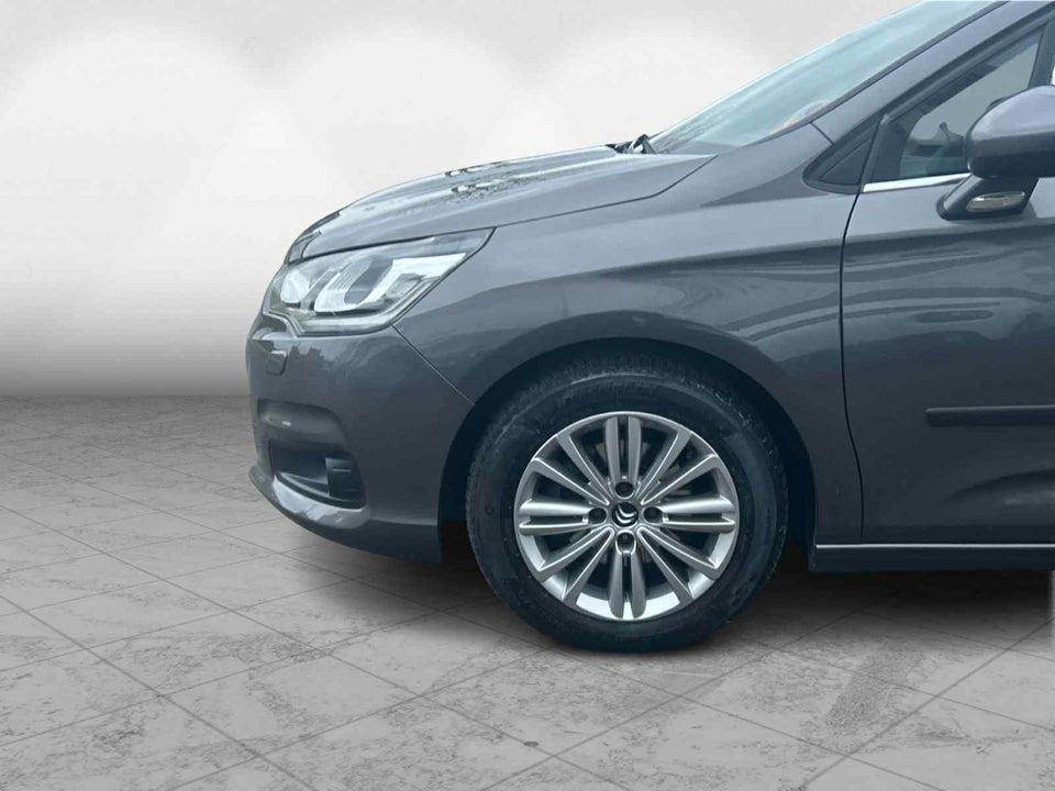 Citroën C4 1,2 PureTech 130 Feel EAT6 5d