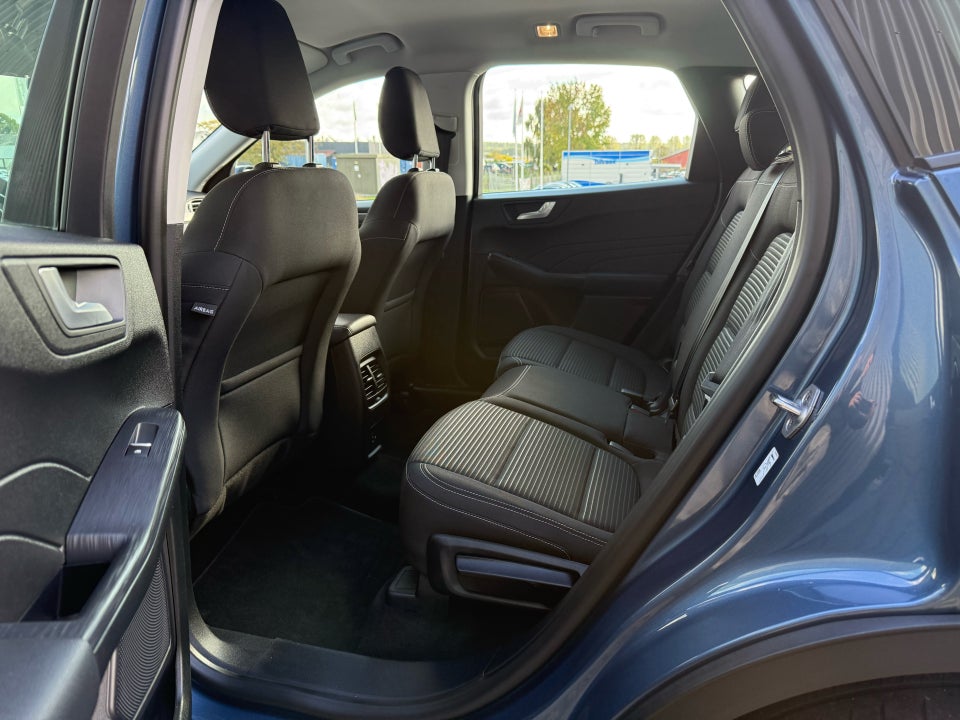 Ford Kuga 2,5 PHEV Titanium CVT 5d