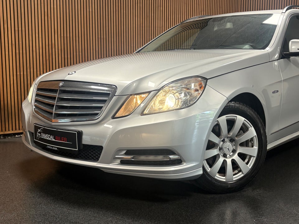 Mercedes E200 2,2 CDi stc. aut. BE 5d