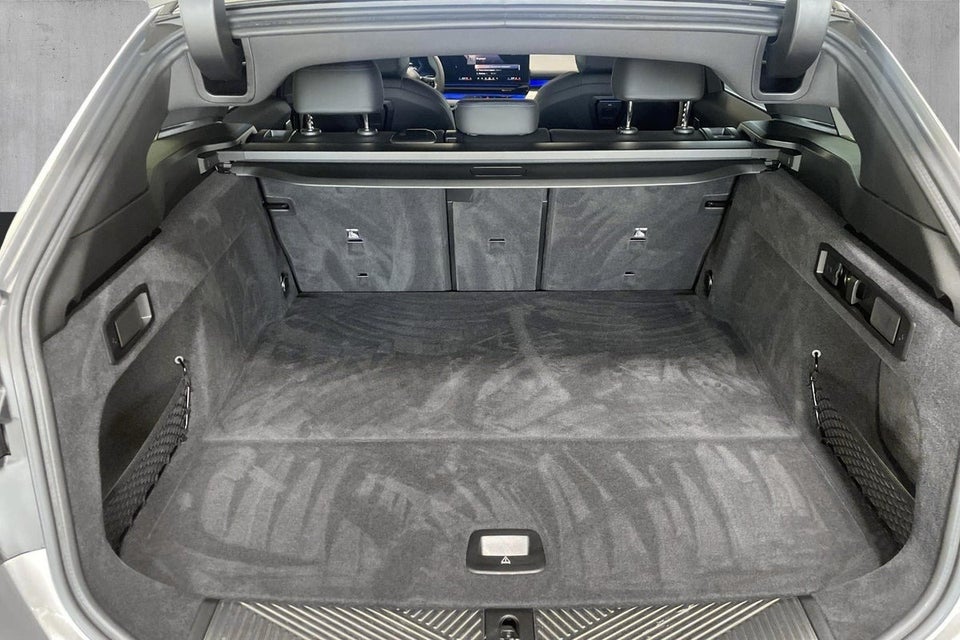 BMW i5 eDrive40 Touring Fully Charged 5d