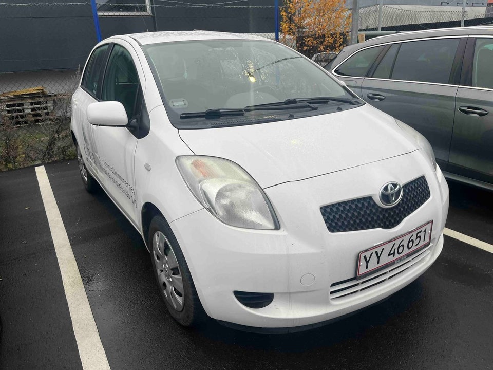 Toyota Yaris 1,0 Luna 5d