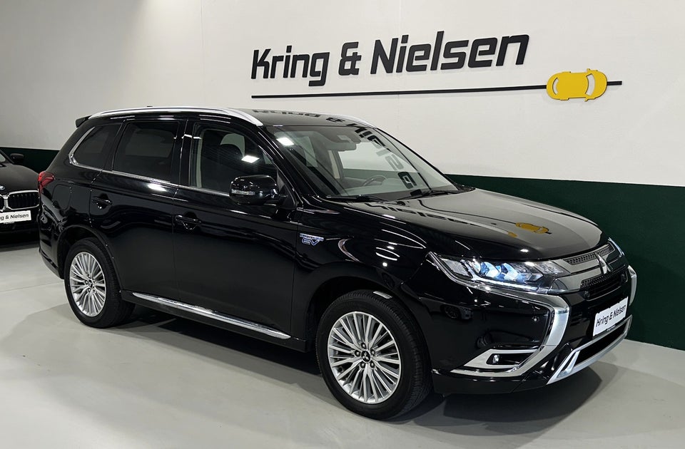 Mitsubishi Outlander 2,4 PHEV Intense CVT 4WD 5d