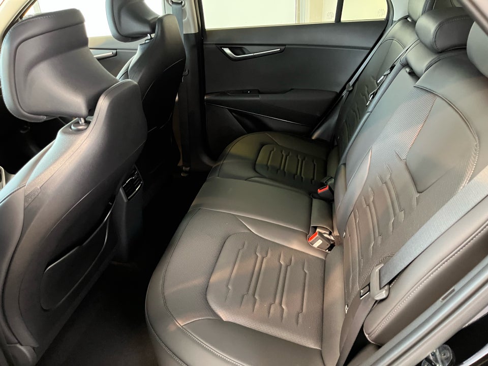 Kia Niro 64 EV Prestige 5d