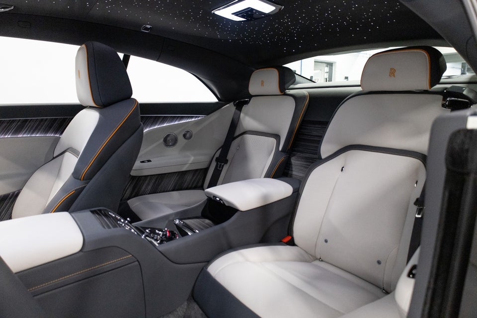 Rolls-Royce Spectre 2d