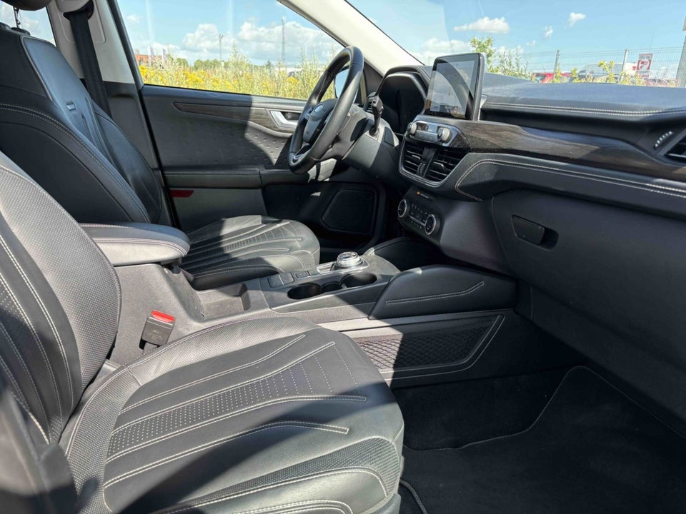 Ford Kuga 2,5 PHEV Vignale CVT 5d