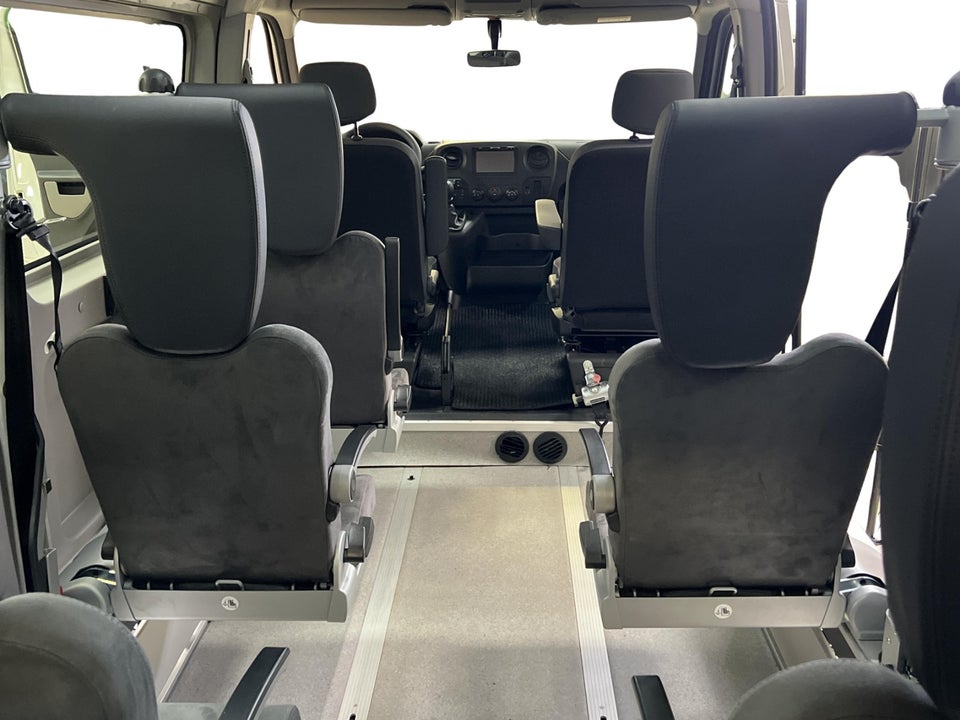 Renault Master III T39 2,3 dCi 165 L3H2 17prs 5d