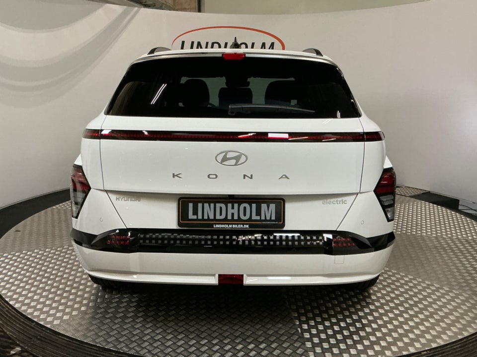 Hyundai Kona 65 EV Essential 5d