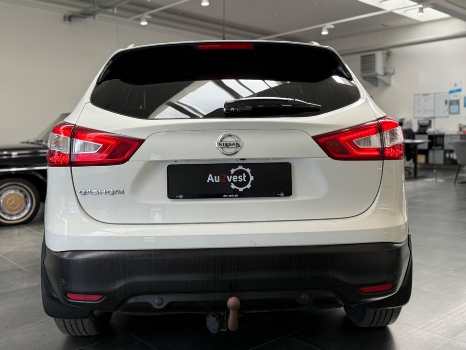 Nissan Qashqai 1,2 Dig-T 115 Tekna 5d